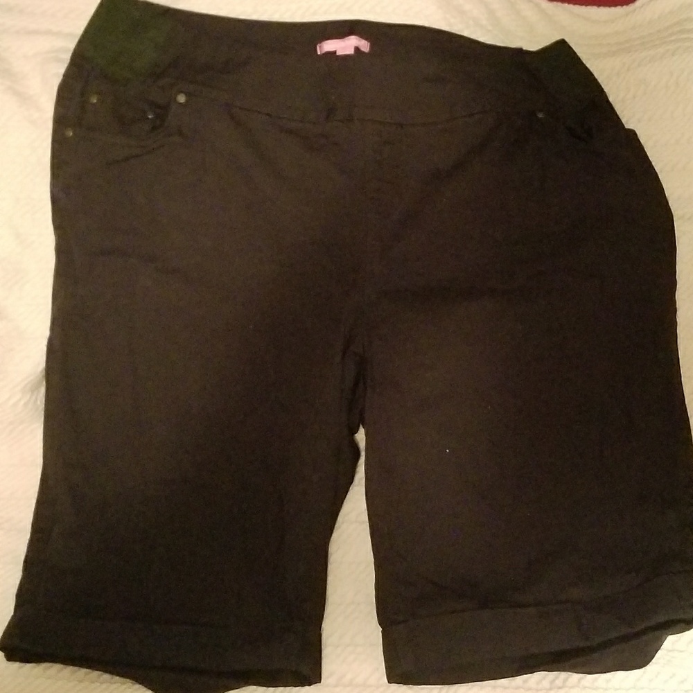 Black Bermuda shorts